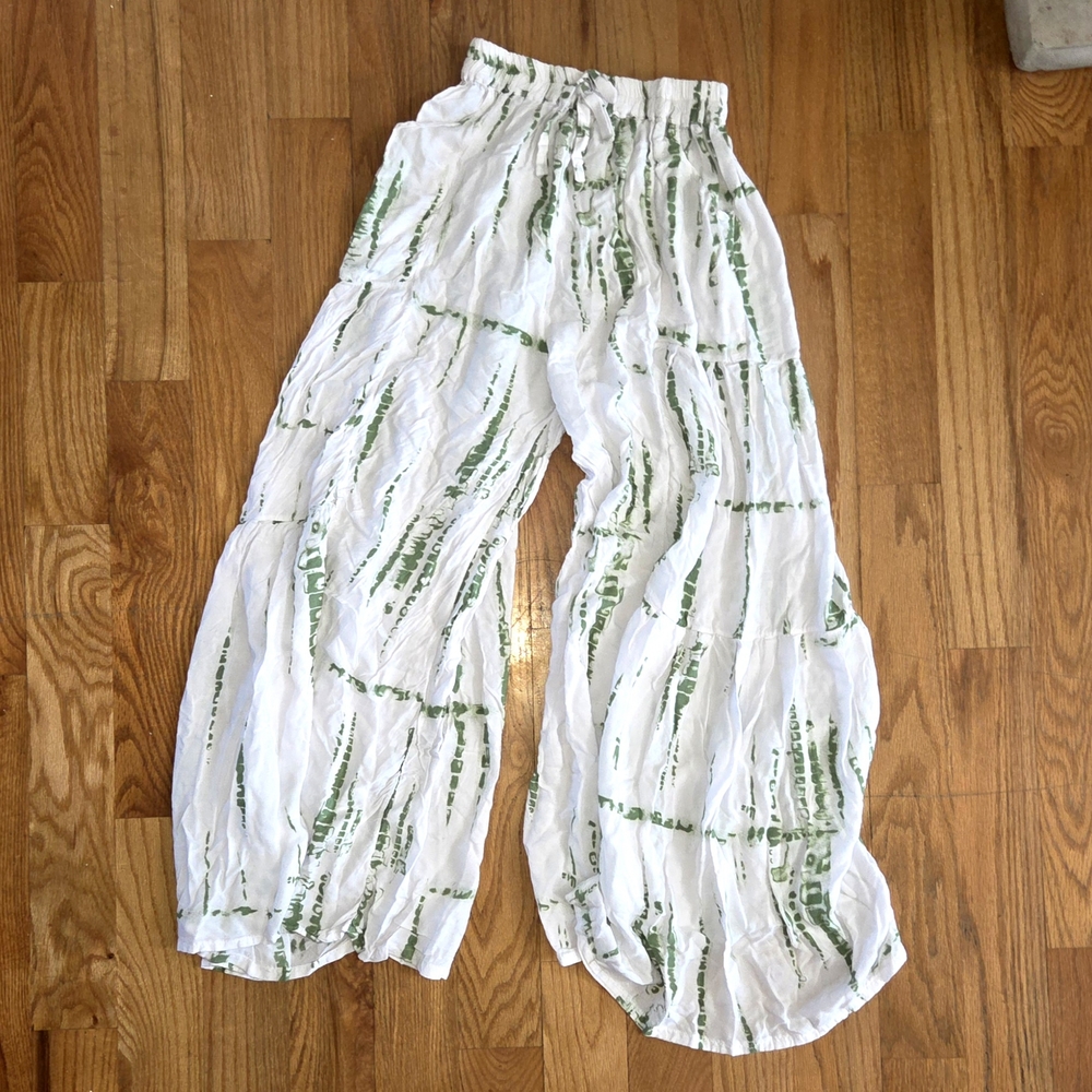 White and Green Wide-Leg Pants